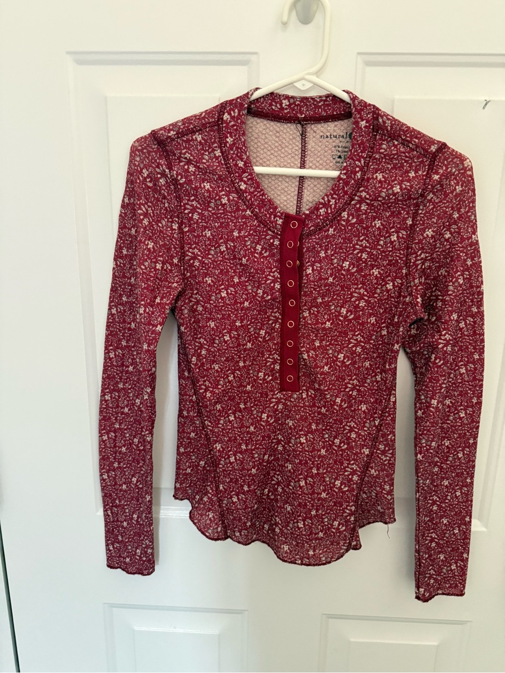 Natural Life Reagan Thermal Henley Long Sleeve Tee Top in red Floral Blooms
